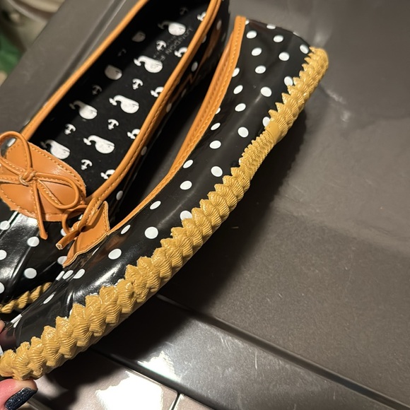 London Fog waterproof flats women’s 9 - Picture 3 of 3